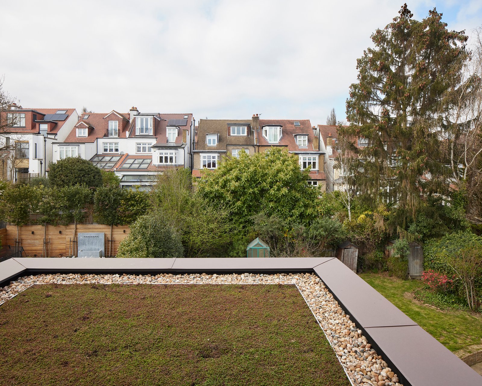 New build Family Home Modern Architectural Design In Wimbledon