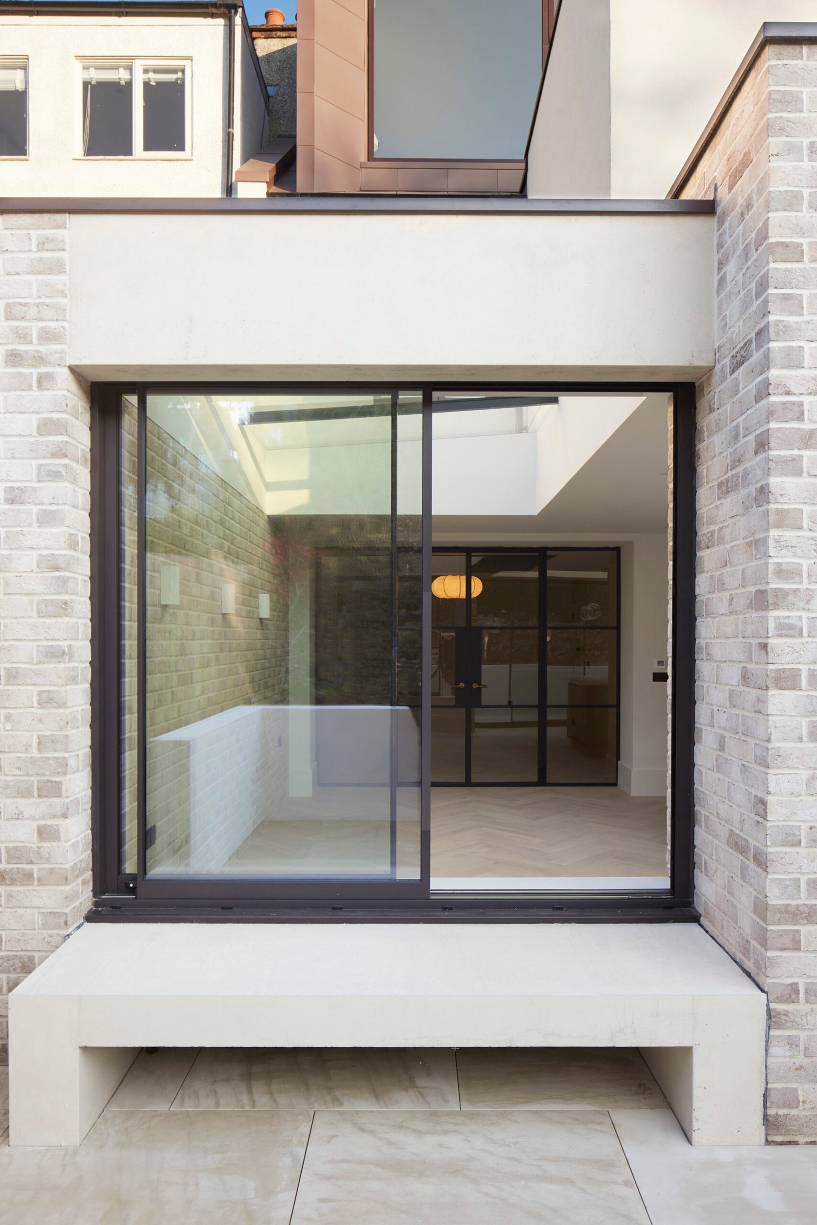 New build Family Home Modern Architectural Design In Wimbledon